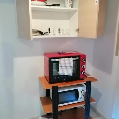 Appart F1 Entier Avec Parking Securise Apartment *
